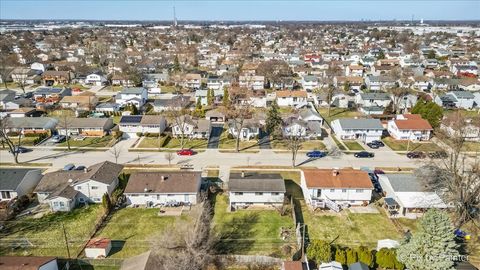 Tiny photo for 73 W Altgeld Avenue, Glendale Heights, IL 60139 (MLS # 12574388)