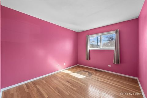 Tiny photo for 73 W Altgeld Avenue, Glendale Heights, IL 60139 (MLS # 12574388)