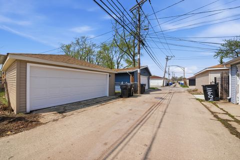 Tiny photo for 11603 S Loomis Street, Chicago, IL 60643 (MLS # 12713479)