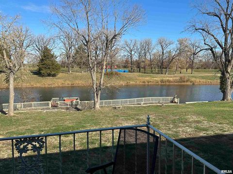 Tiny photo for 944 S LAKE Drive, Duquoin, IL 62832 (MLS # EB460489)