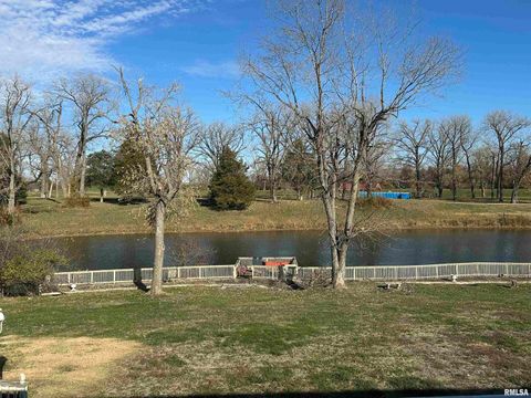 Tiny photo for 944 S LAKE Drive, Duquoin, IL 62832 (MLS # EB460489)