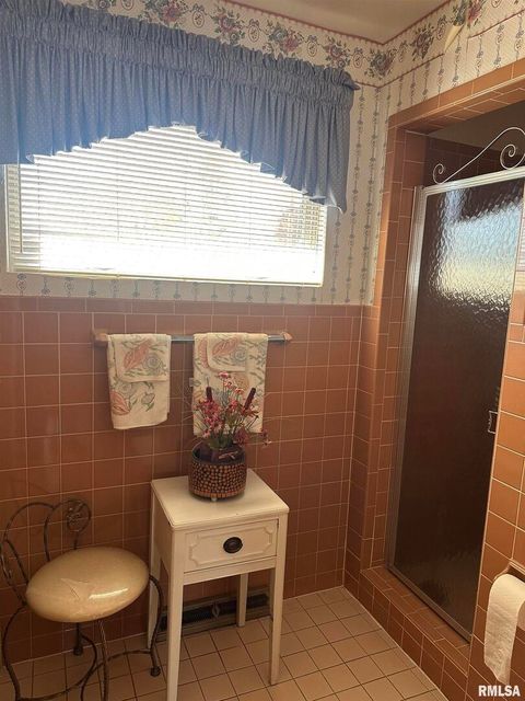 Tiny photo for 944 S LAKE Drive, Duquoin, IL 62832 (MLS # EB460489)