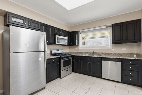 Tiny photo for 3 REVERE Court, Bolingbrook, IL 60440 (MLS # 12617354)