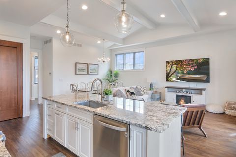 Tiny photo for 8 Port Place, Ottawa, IL 61350 (MLS # 12436750)