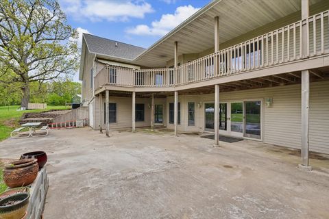 Tiny photo for 724 E Hilvety Road, Moweaqua, IL 62550 (MLS # 12634260)