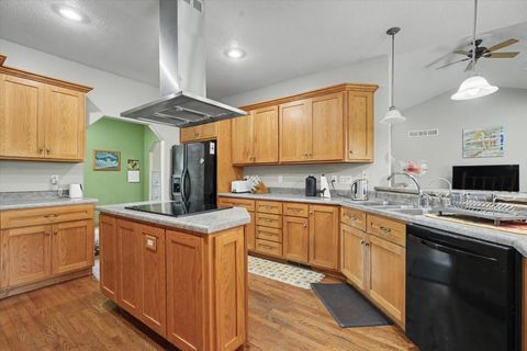 Tiny photo for 724 E Hilvety Road, Moweaqua, IL 62550 (MLS # 12634260)