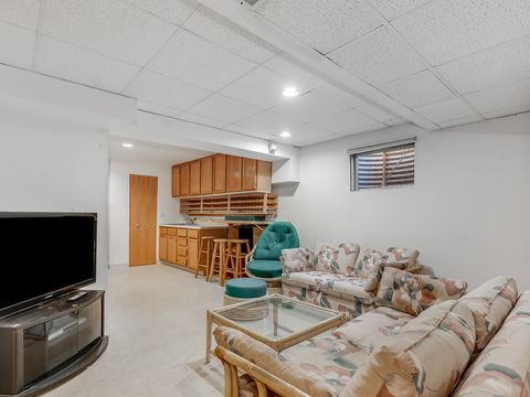 Tiny photo for 265 Commonwealth Drive, Bolingbrook, IL 60440 (MLS # 12567782)