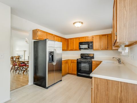 Tiny photo for 265 Commonwealth Drive, Bolingbrook, IL 60440 (MLS # 12567782)