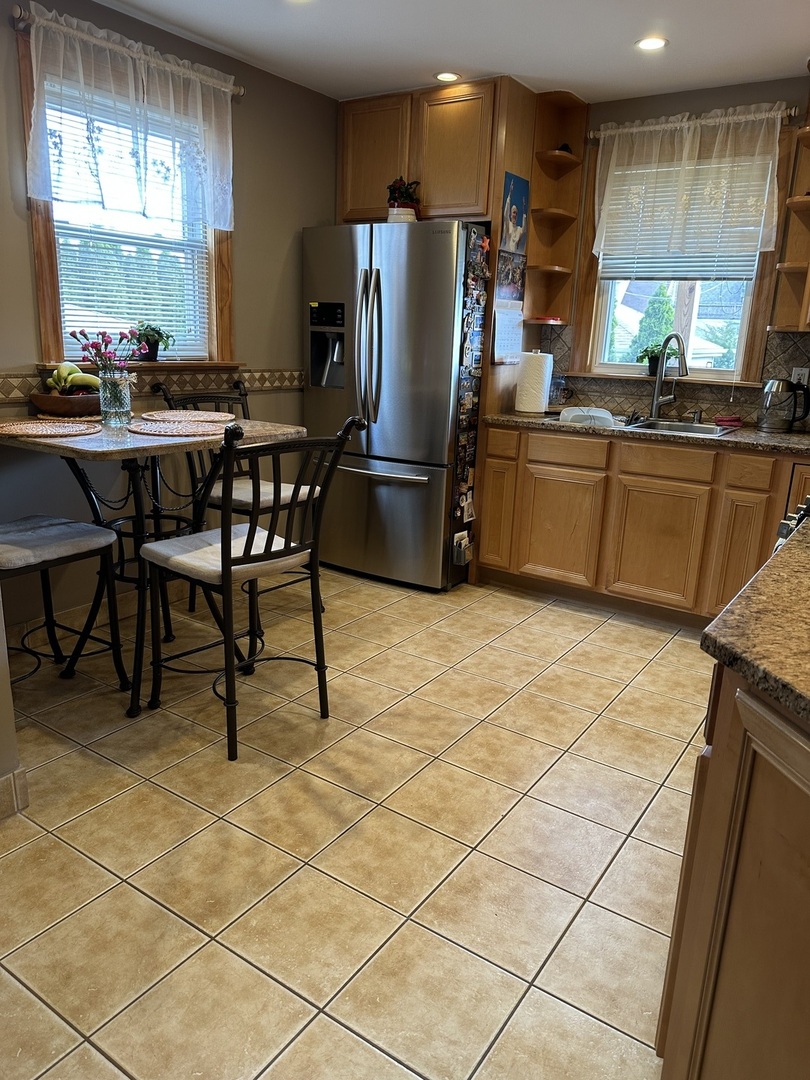 2819 N 73rd Court