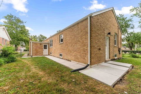 Tiny photo for 18462 Gottschalk Avenue, Homewood, IL 60430 (MLS # 12764049)