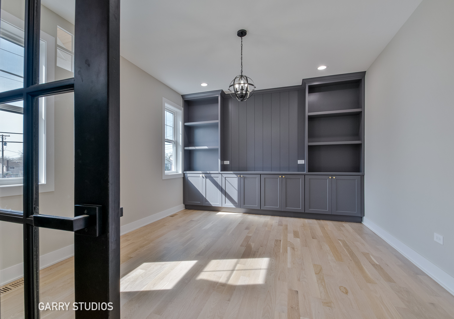 15W320 Concord Street