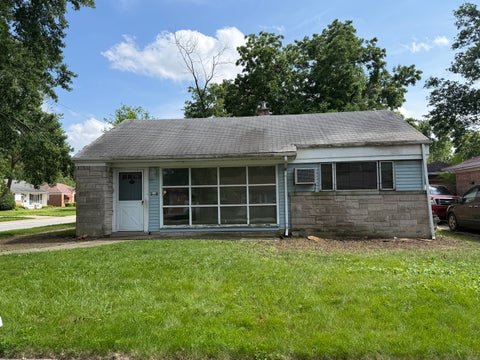 Photo of 2141 Spruce Road, Homewood, IL 60430 (MLS # 12693828)