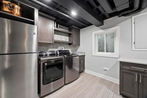 Tiny photo for 606 W Franklin Street, Wheaton, IL 60187 (MLS # 12587788)