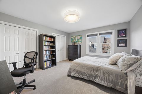 Tiny photo for 606 W Franklin Street, Wheaton, IL 60187 (MLS # 12587788)