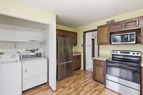 Tiny photo for 7105 Saint Tropez Court #297, Fox Lake, IL 60020 (MLS # 12568446)