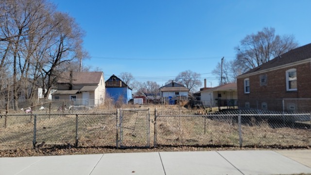 10013 S Hoxie Avenue