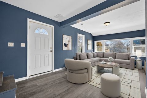 Tiny photo for 42319 N Woodbine Avenue, Antioch, IL 60002 (MLS # 12533636)