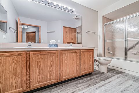 Tiny photo for 214 N Cathy Lane, Mount Prospect, IL 60056 (MLS # 12681575)