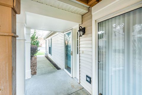 Tiny photo for 214 N Cathy Lane, Mount Prospect, IL 60056 (MLS # 12681575)