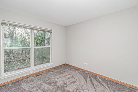 Tiny photo for 214 N Cathy Lane, Mount Prospect, IL 60056 (MLS # 12681575)