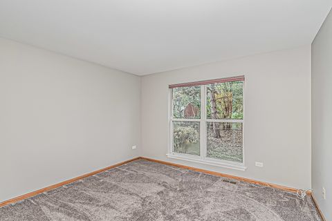 Tiny photo for 214 N Cathy Lane, Mount Prospect, IL 60056 (MLS # 12681575)