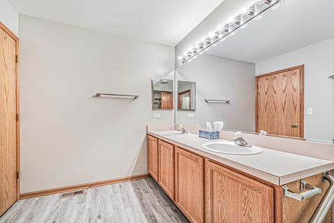 Tiny photo for 214 N Cathy Lane, Mount Prospect, IL 60056 (MLS # 12681575)