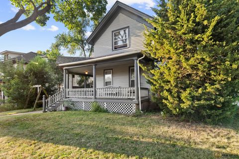 Tiny photo for 444 Prairie Street, Elgin, IL 60120 (MLS # 12468549)