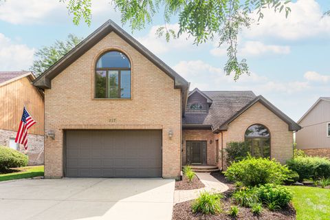 Tiny photo for 217 Hillandale Drive, Bloomingdale, IL 60108 (MLS # 12443932)