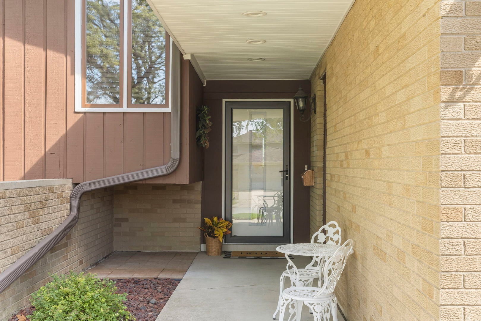 15423 Michaele Drive