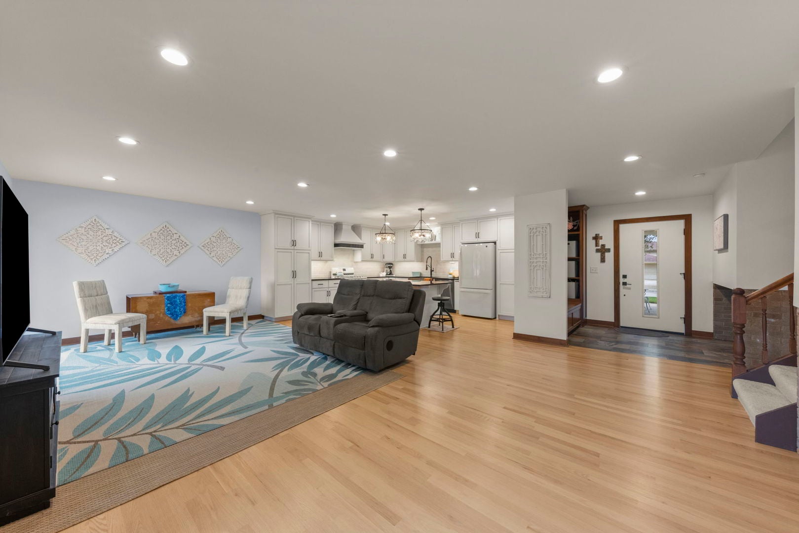 15423 Michaele Drive