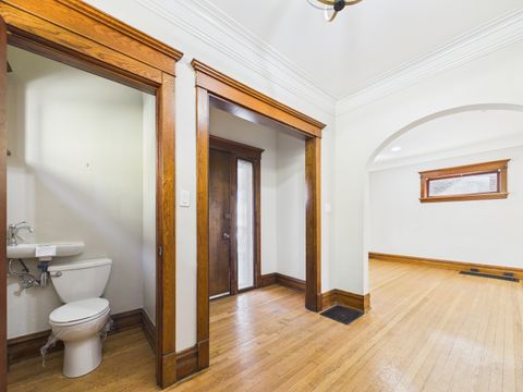 Tiny photo for 226 N Austin Boulevard, Oak Park, IL 60302 (MLS # 12599092)