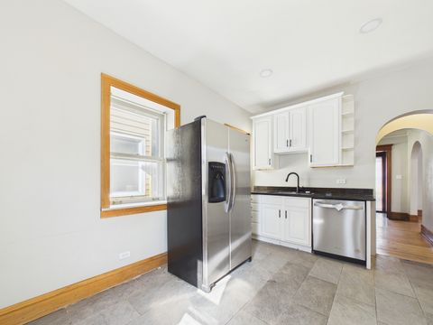 Tiny photo for 226 N Austin Boulevard, Oak Park, IL 60302 (MLS # 12599092)