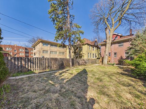 Tiny photo for 226 N Austin Boulevard, Oak Park, IL 60302 (MLS # 12599092)