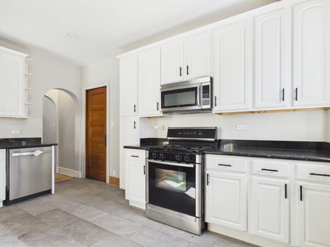 Tiny photo for 226 N Austin Boulevard, Oak Park, IL 60302 (MLS # 12599092)