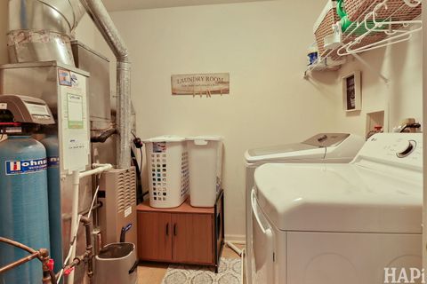 Tiny photo for 2154 Daybreak Drive, Lake In The Hills, IL 60156 (MLS # 12511388)