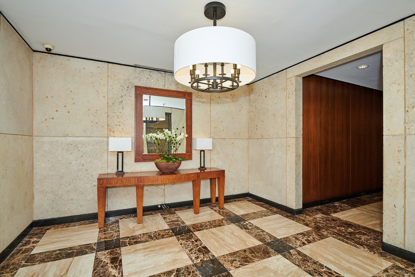 1212 N Lake Shore Drive 24BN