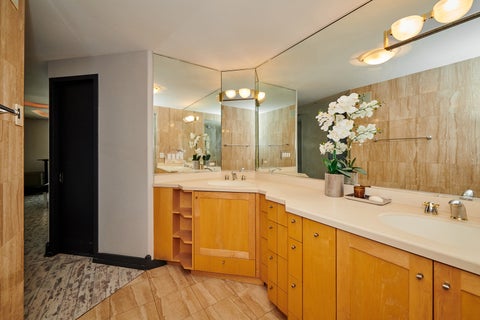 Tiny photo for 1212 N Lake Shore Drive #24BN, Chicago, IL 60610 (MLS # 12750842)