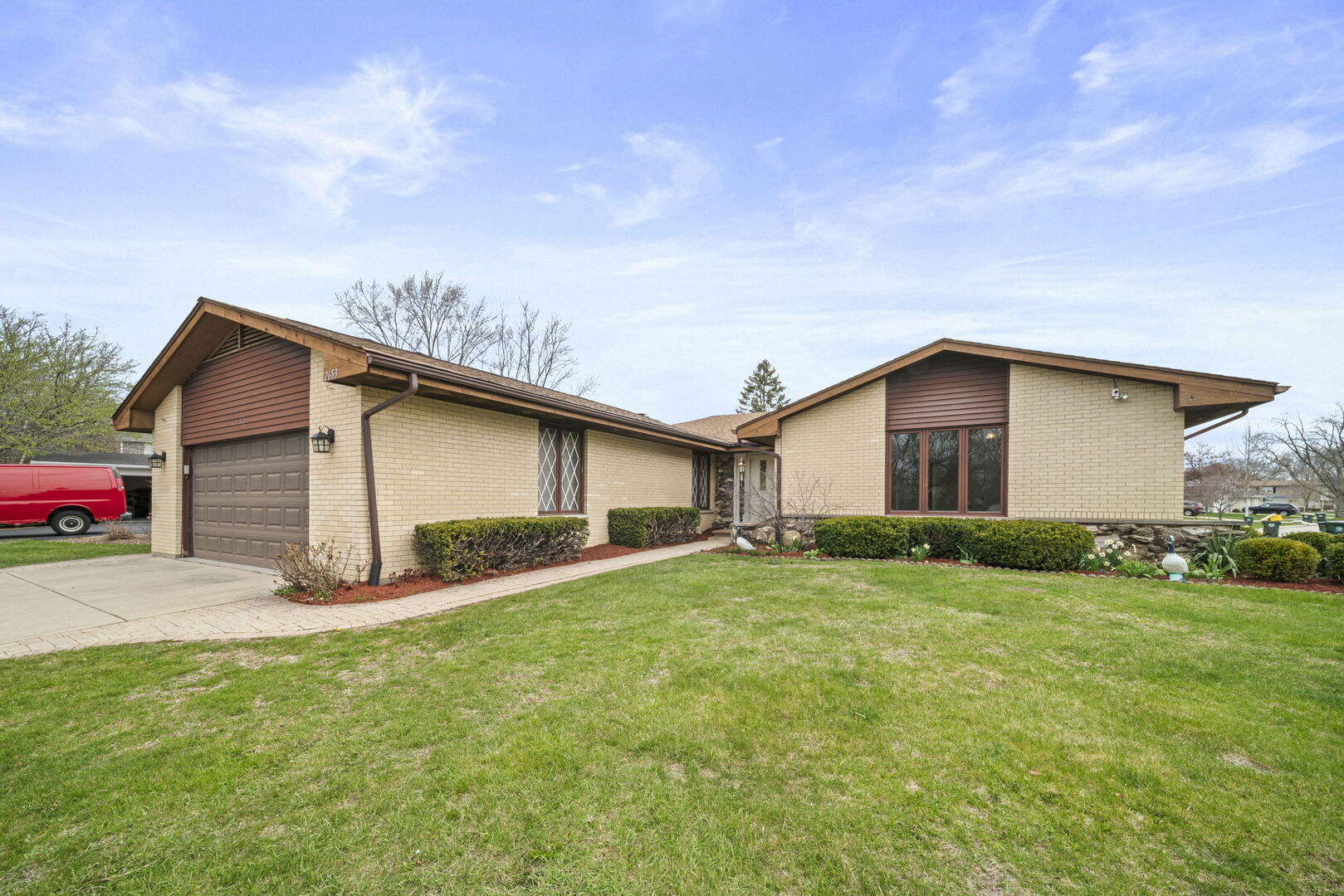 2653 N Bradford Drive