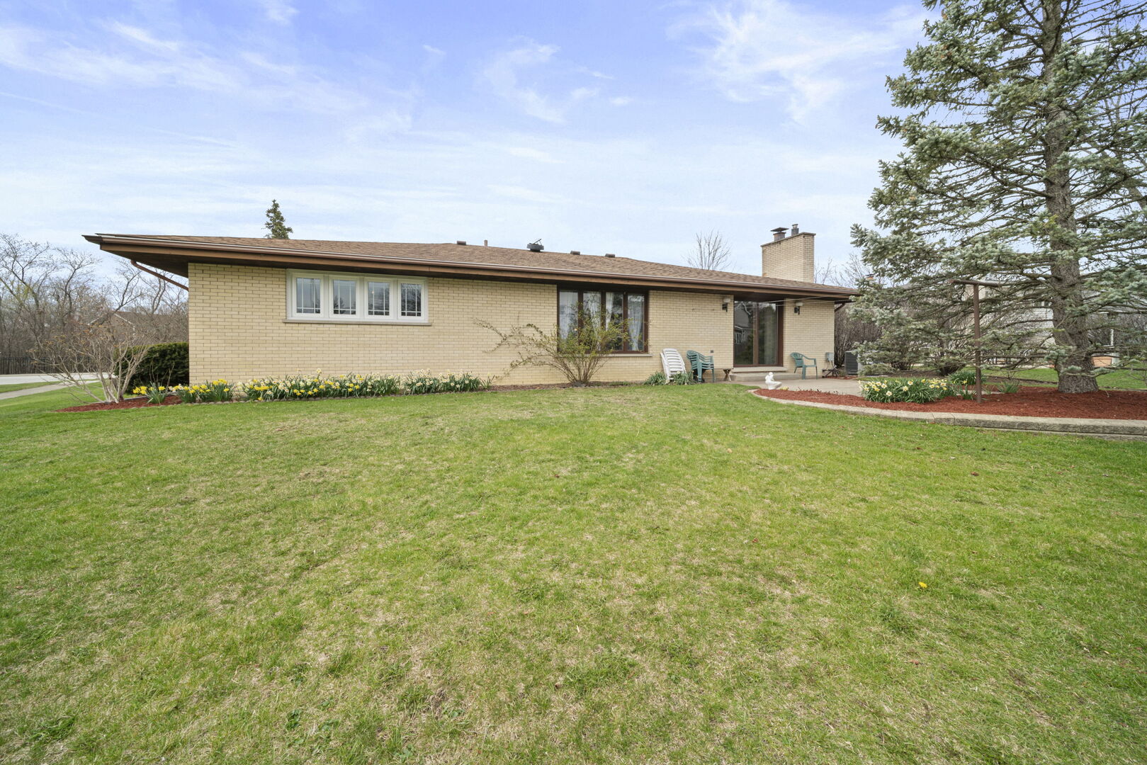 2653 N Bradford Drive