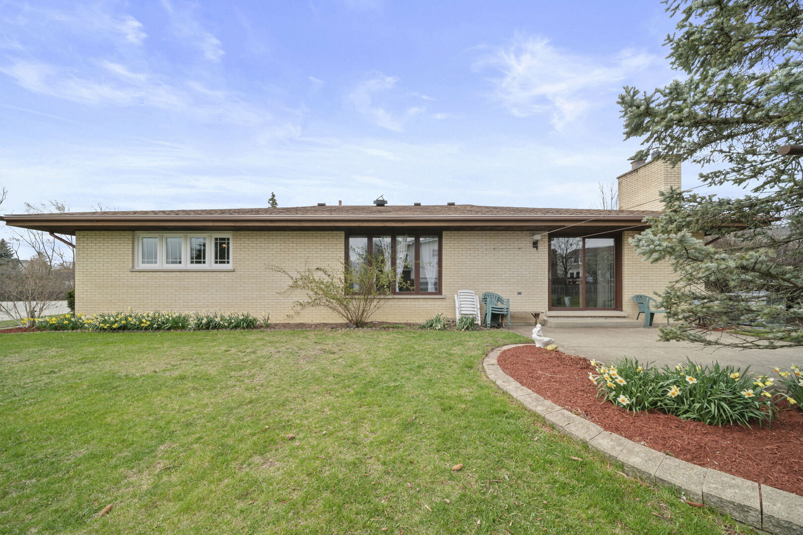 2653 N Bradford Drive