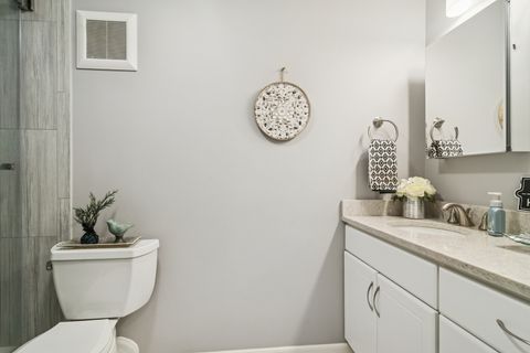 Tiny photo for 1605 E Central Road #111B, Arlington Heights, IL 60005 (MLS # 12529807)