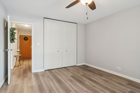 Tiny photo for 1605 E Central Road #111B, Arlington Heights, IL 60005 (MLS # 12529807)