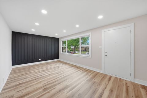 Tiny photo for 11613 S Loomis Street, Chicago, IL 60643 (MLS # 12649449)