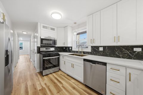 Tiny photo for 11613 S Loomis Street, Chicago, IL 60643 (MLS # 12649449)