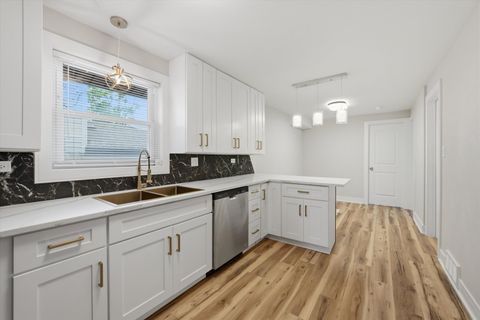 Tiny photo for 11613 S Loomis Street, Chicago, IL 60643 (MLS # 12649449)