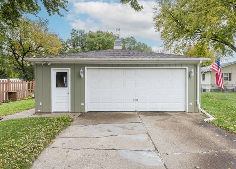 Tiny photo for 512 22nd Avenue, East Moline, IL 61244 (MLS # 12789753)