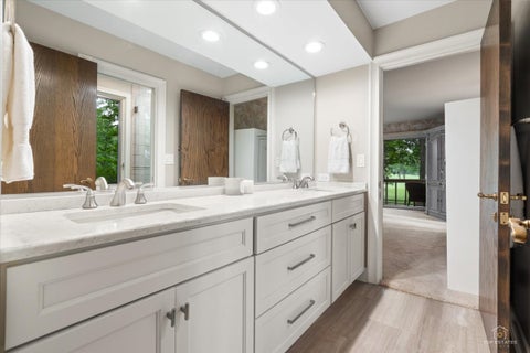 Tiny photo for 1725 Persimmon Drive, St. Charles, IL 60174 (MLS # 12722611)