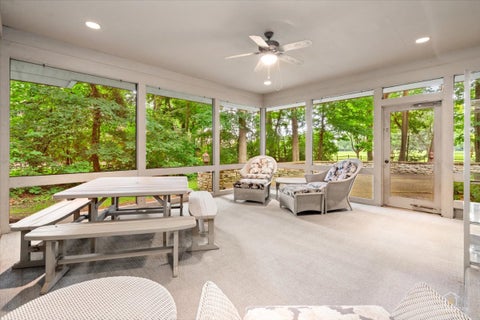 Tiny photo for 1725 Persimmon Drive, St. Charles, IL 60174 (MLS # 12722611)