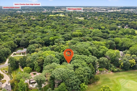 Tiny photo for 1725 Persimmon Drive, St. Charles, IL 60174 (MLS # 12722611)