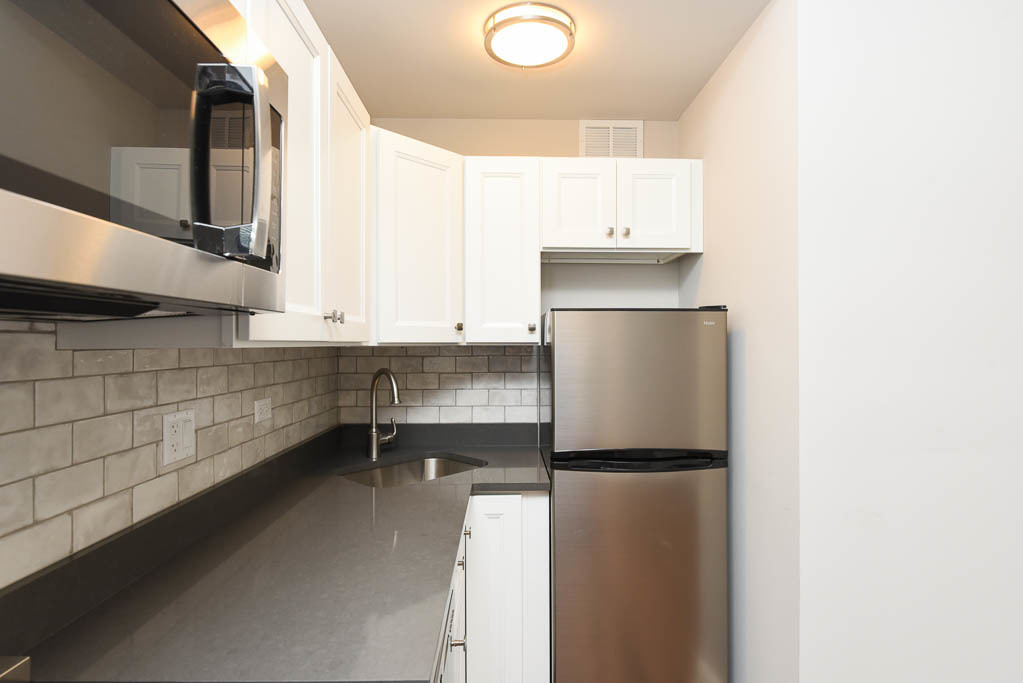 640 W WRIGHTWOOD Avenue 107